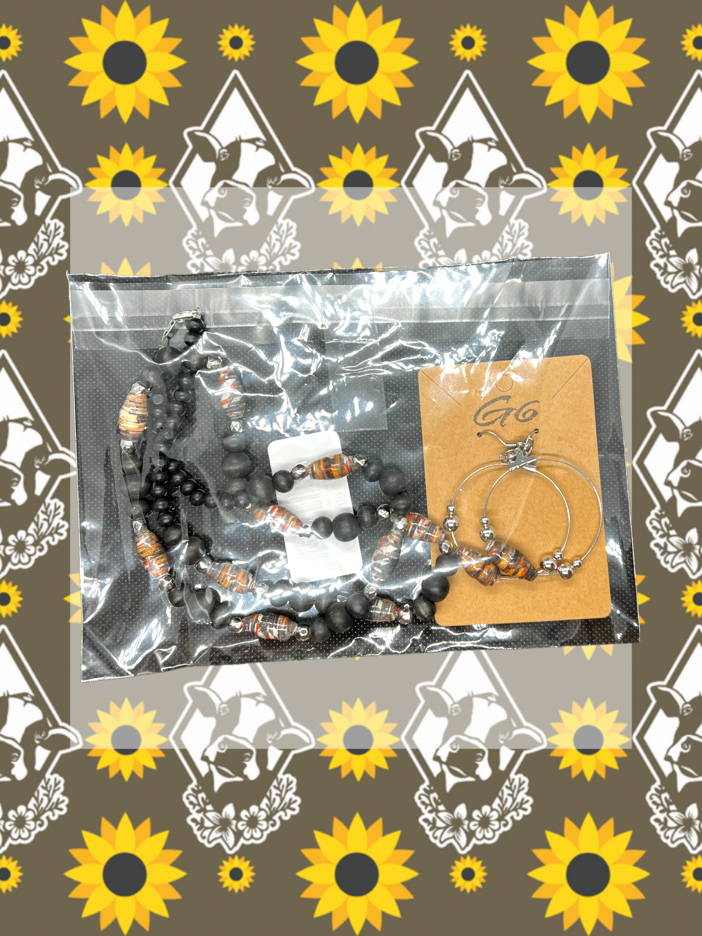 Beaded Necklace w/ earrings