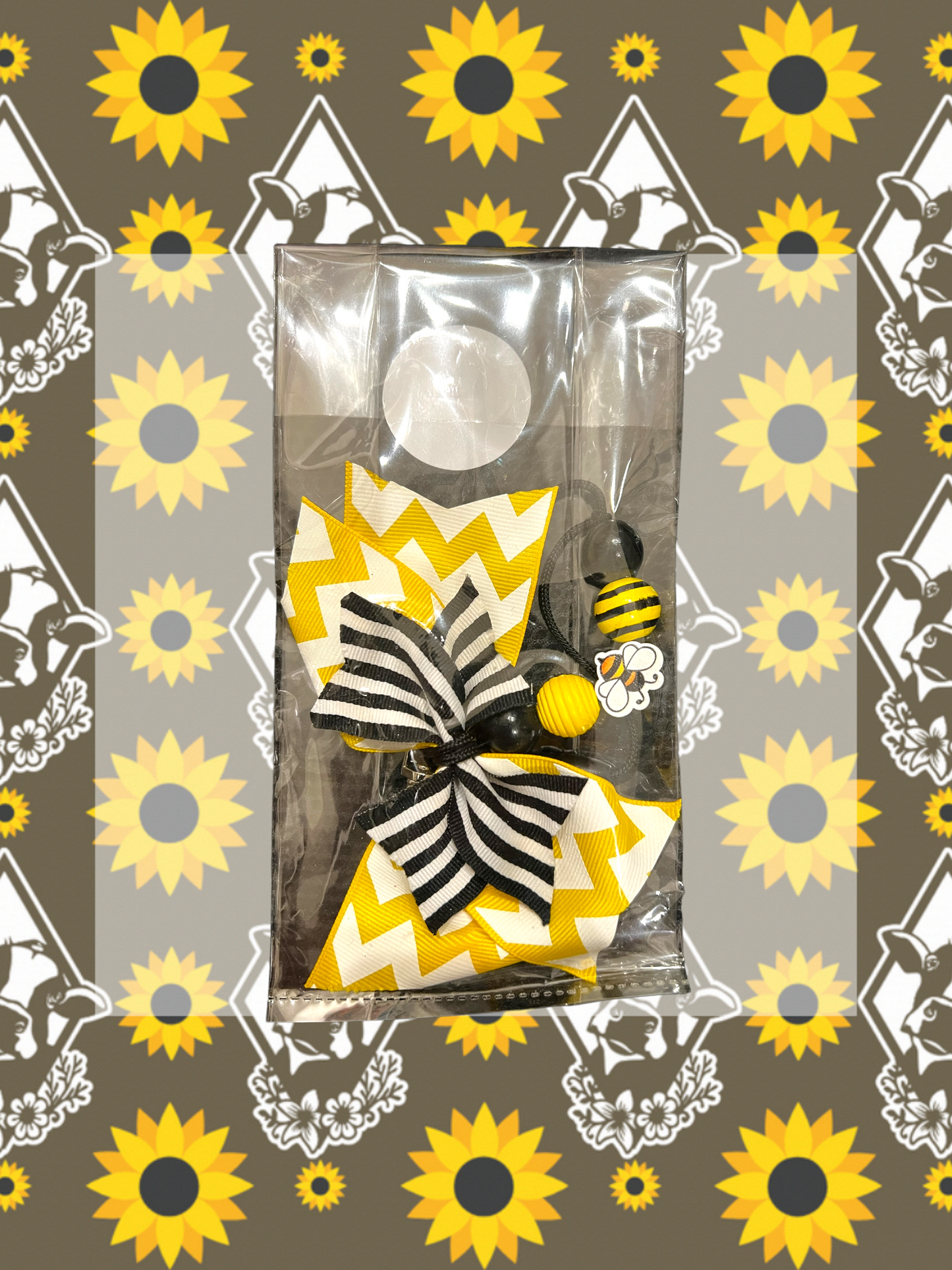 Beaded Freshie w/ Bow